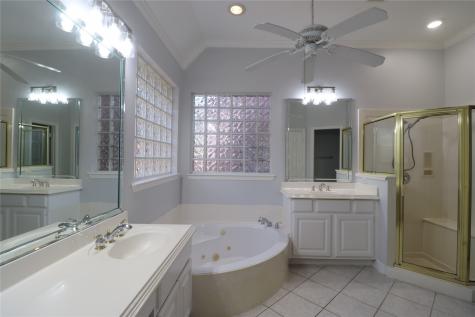 4406 N Pine Brook Way Houston TX 77059