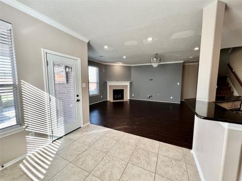 1946 Hawthorne Brook Fresno TX 77545