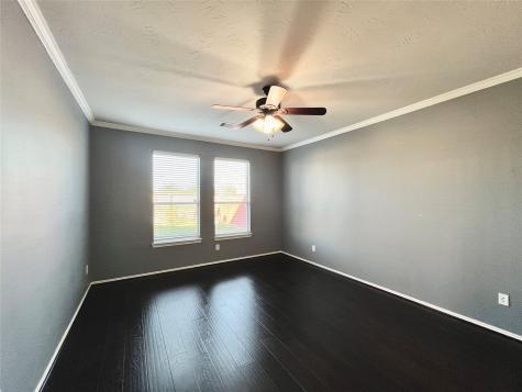 1946 Hawthorne Brook Fresno TX 77545