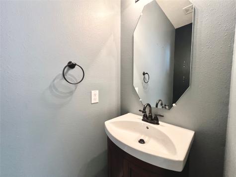 1946 Hawthorne Brook Fresno TX 77545