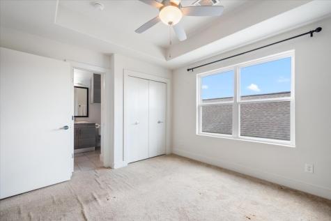 1333 W 22nd Street F Houston TX 77008