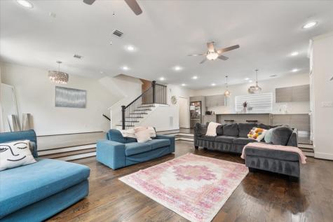 1333 W 22nd Street F Houston TX 77008