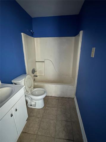 516 Holiday Drive 49 Galveston TX 77550
