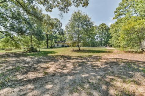 6211 Fm 1374 Road New Waverly TX 77358