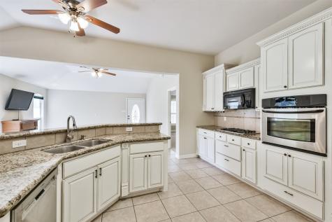 6211 Fm 1374 Road New Waverly TX 77358