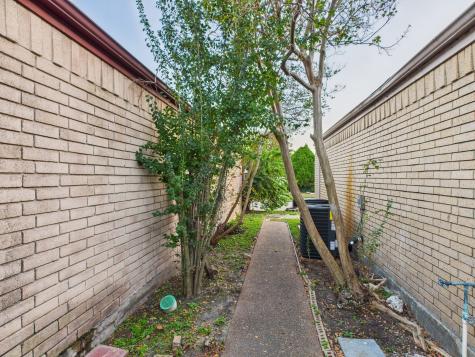 7610 Hopewell Lane Houston TX 77071