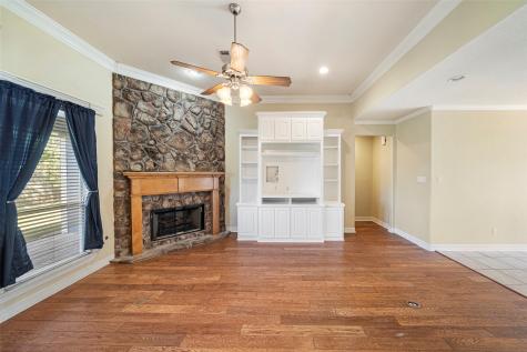 2422 Turberry Drive West Columbia TX 77486