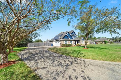 2422 Turberry Drive West Columbia TX 77486