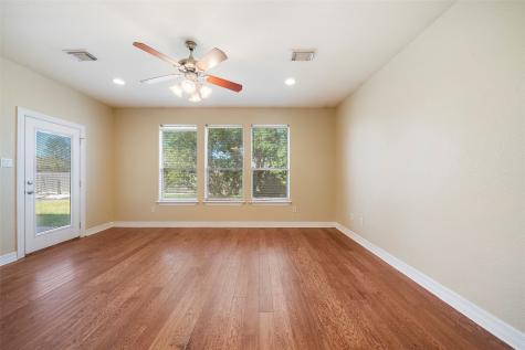 2422 Turberry Drive West Columbia TX 77486