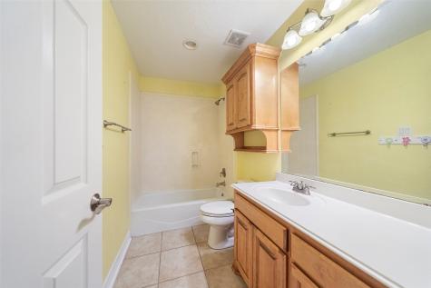 2422 Turberry Drive West Columbia TX 77486