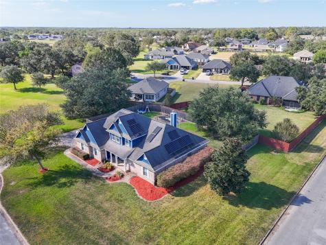 2422 Turberry Drive West Columbia TX 77486