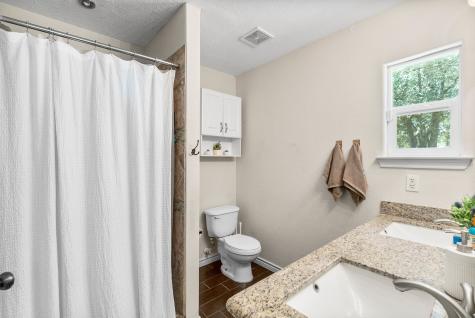 16305 Many Trees Lane Conroe TX 77302