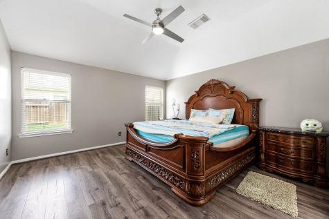 7617 Waterlilly Lane Pearland TX 77581