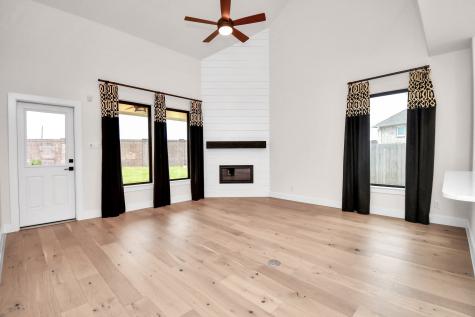 105 Summer Pool Court Katy TX 77493