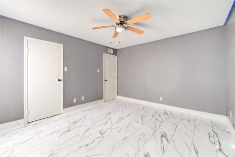 12500 Sandpiper Drive 197 Houston TX 77035