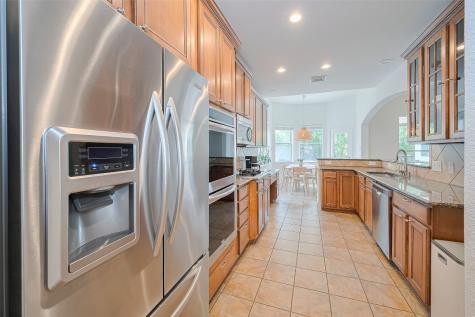 157 E Frontera Circle The Woodlands TX 77382