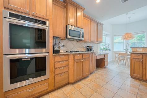 157 E Frontera Circle The Woodlands TX 77382