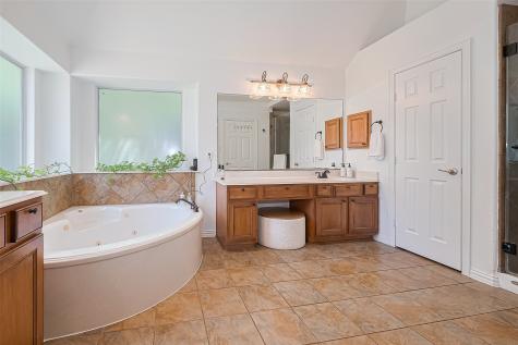 157 E Frontera Circle The Woodlands TX 77382