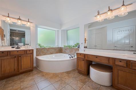 157 E Frontera Circle The Woodlands TX 77382