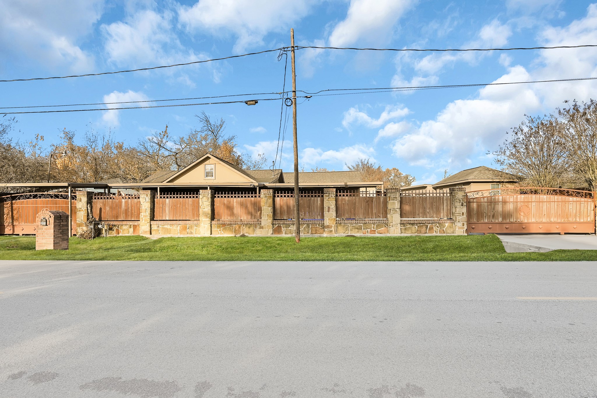 4401 Darwin Street Houston TX 77093