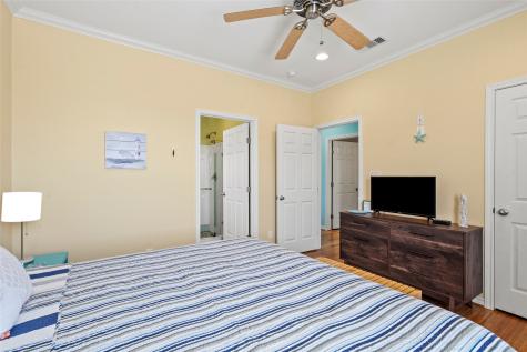3923 Reeves Drive Galveston TX 77554
