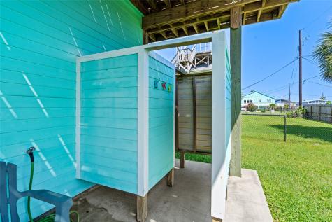 3923 Reeves Drive Galveston TX 77554