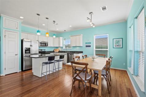 3923 Reeves Drive Galveston TX 77554