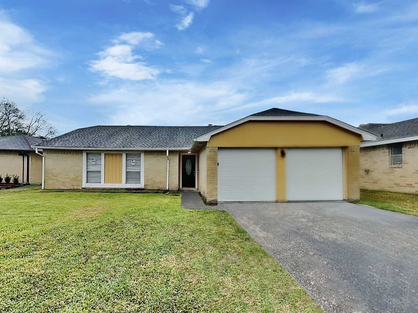 2158 Pilgrims Point Drive Friendswood TX 77546