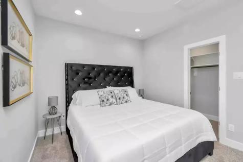 1915 Kolfahl Street B Houston TX 77023