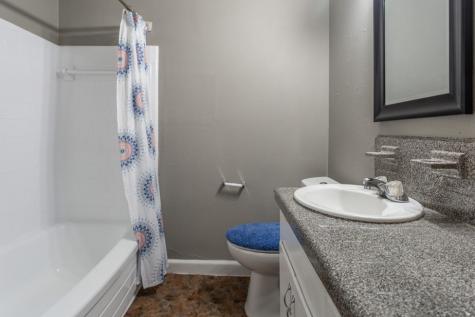 1305 Memorial Drive 06 Baytown TX 77520