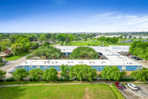 1305 Memorial Drive 06 Baytown TX 77520