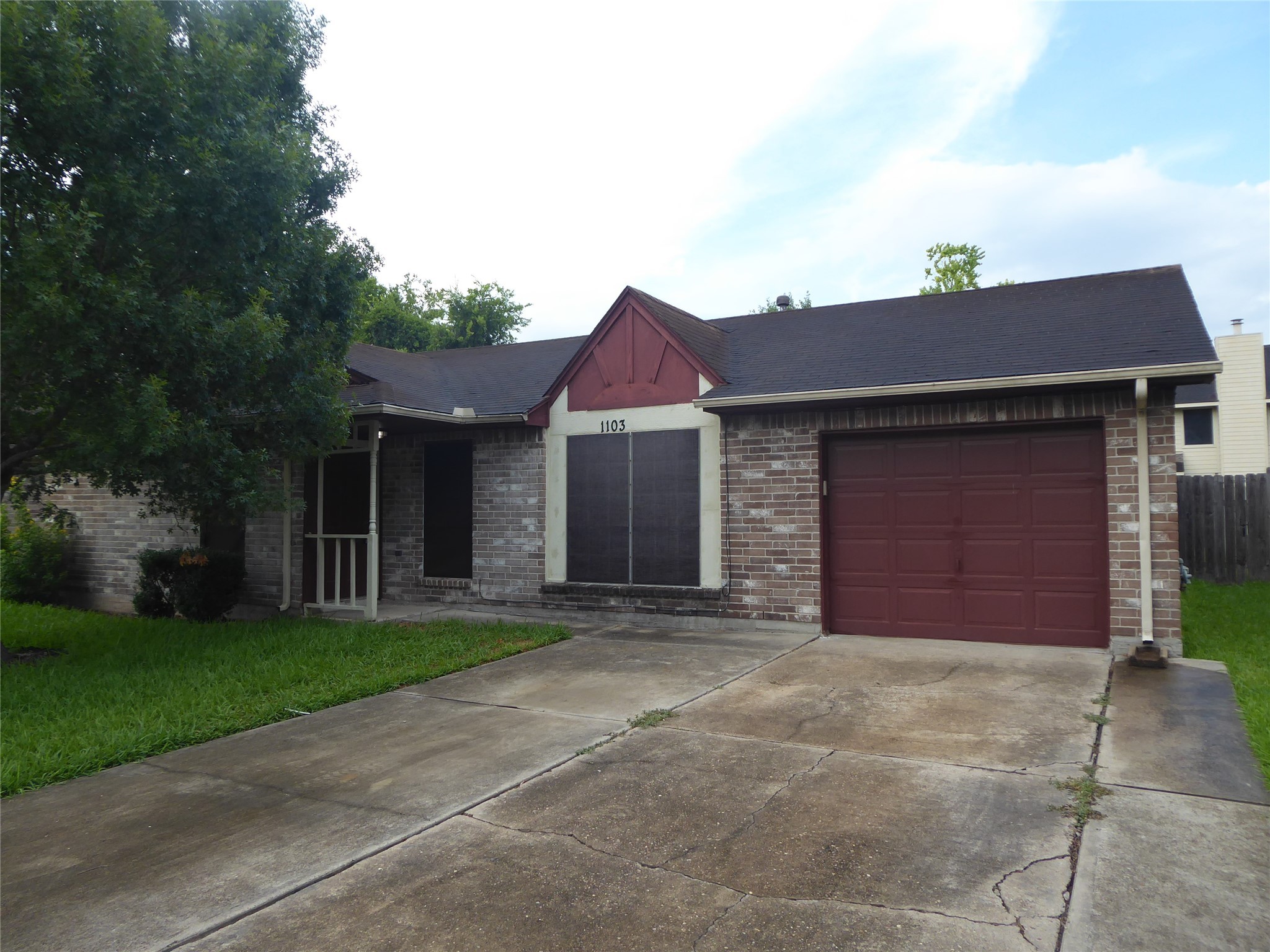 1103 Oxford Drive Pearland TX 77584
