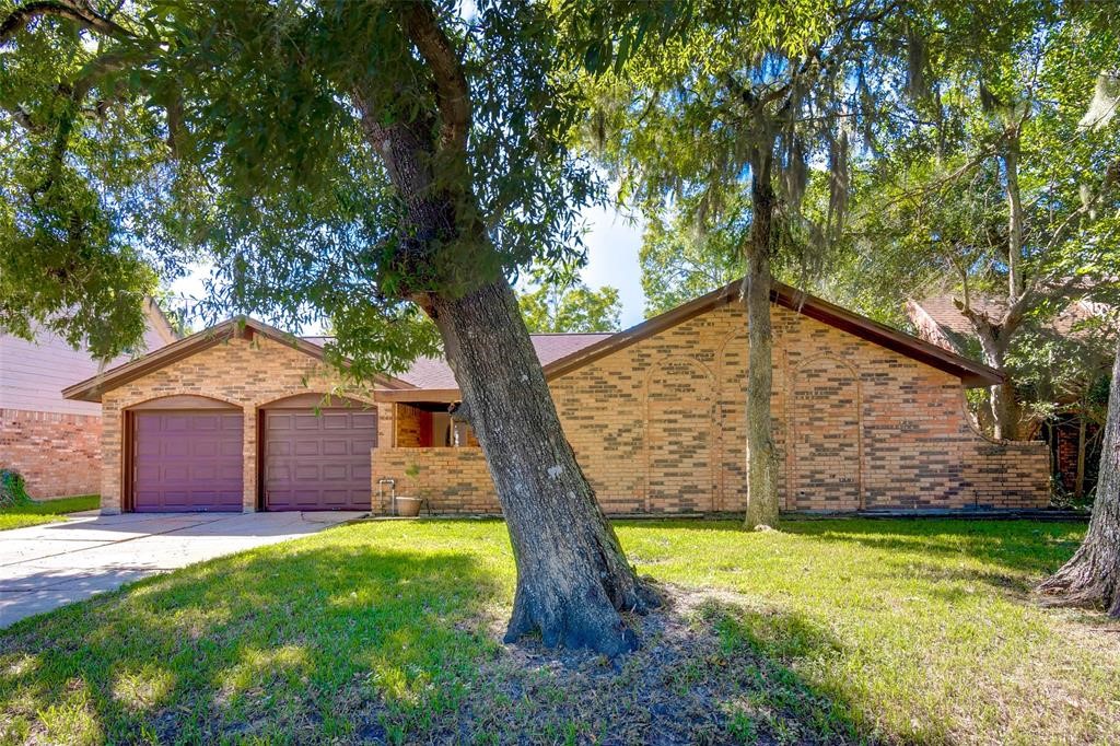 15614 Edenvale Street Friendswood TX 77546
