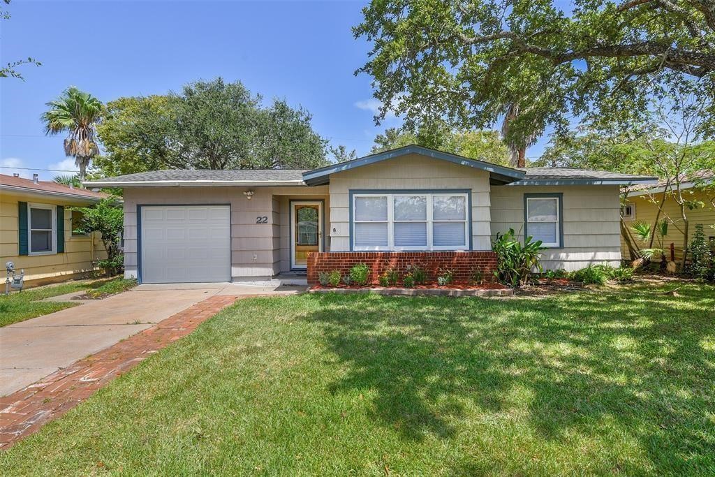 22 Lyncrest Drive Galveston TX 77550