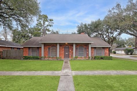 5822 Yarwell Drive Houston TX 77096