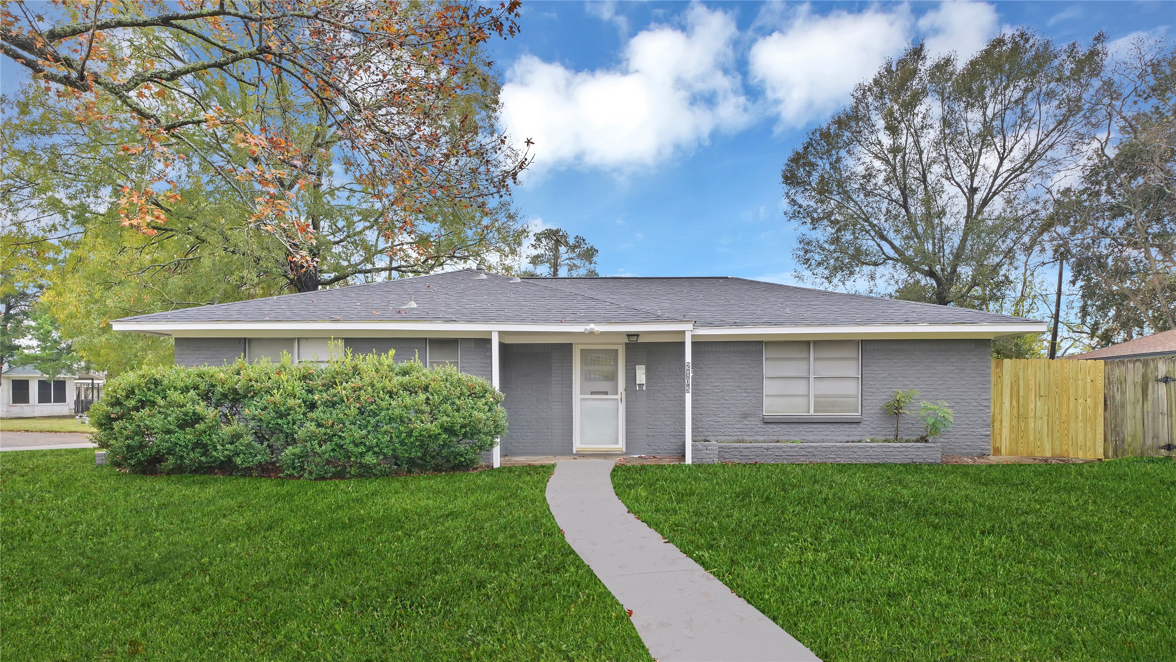 2105 Olive Street Baytown TX 77520