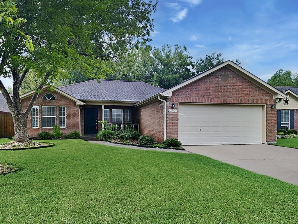 11907 Santa Fe Trail Santa Fe TX 77510