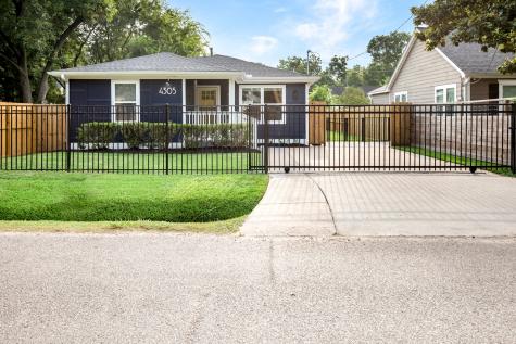 4305 Delhi Street Houston TX 77022