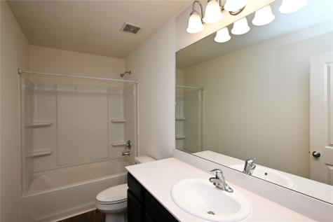 1013 Banyon Tree Lane Brookshire TX 77423
