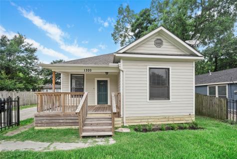 1320 Idylwild Street Houston TX 77009
