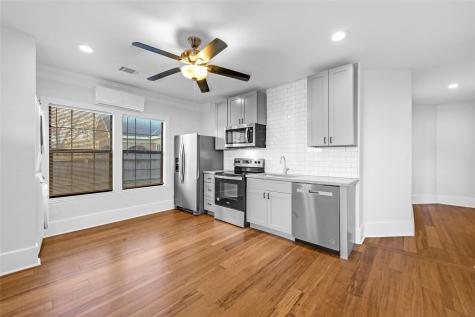 1633 Fourcade Street Houston TX 77023