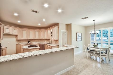 16 Kelliwood Courts Circle Katy TX 77450
