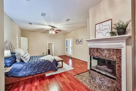 16 Kelliwood Courts Circle Katy TX 77450