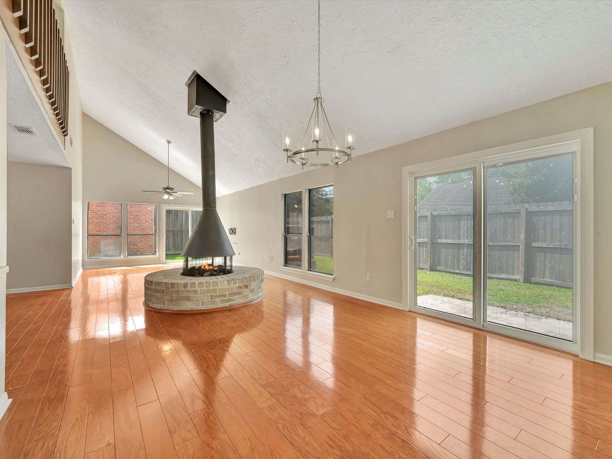 16802 Pinemoor Way Houston TX 77058