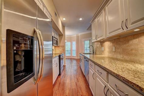 1901 Post Oak Park Drive 13302 Houston TX 77027