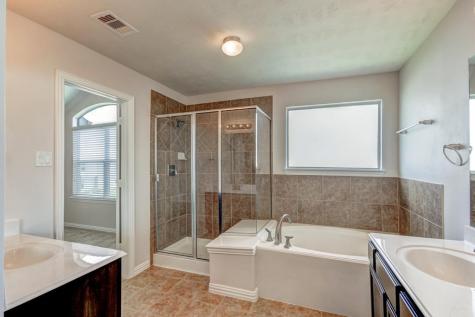 5016 Fjord Court Houston TX 77066