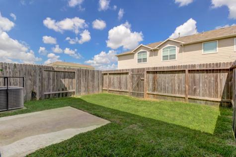 5016 Fjord Court Houston TX 77066