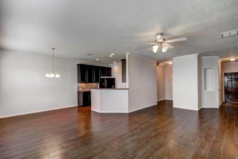 5016 Fjord Court Houston TX 77066