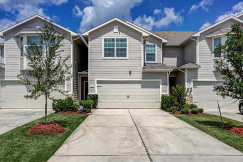 5016 Fjord Court Houston TX 77066