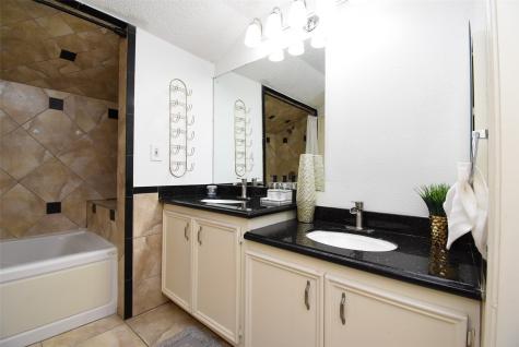 7726 Miller Glen Lane Houston TX 77072